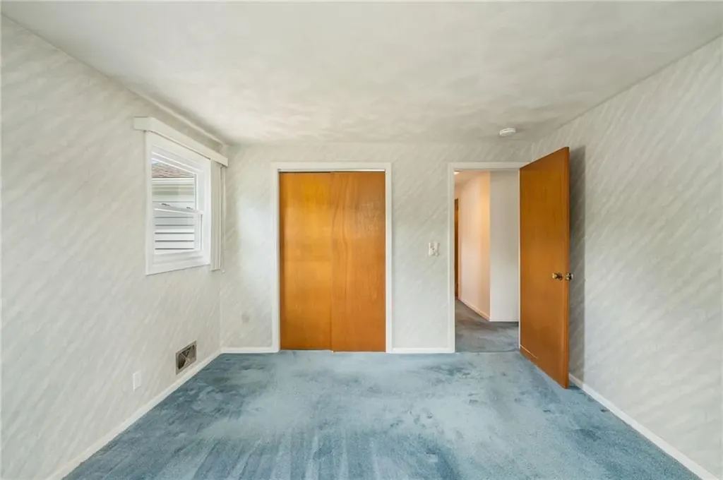 44 Julian Road Warwick RI 02889