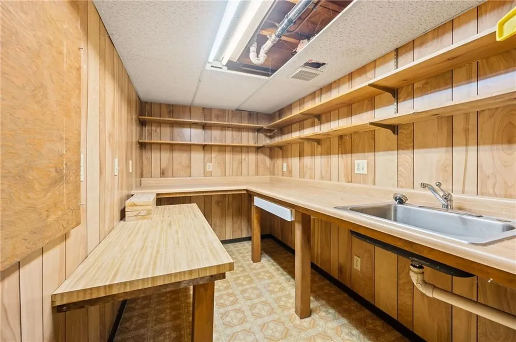 44 Julian Road Warwick RI 02889
