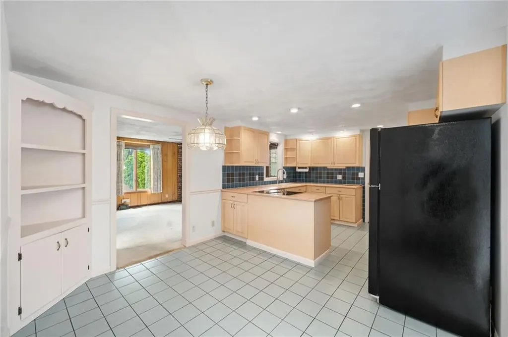 44 Julian Road Warwick RI 02889