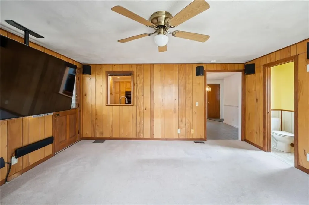 44 Julian Road Warwick RI 02889