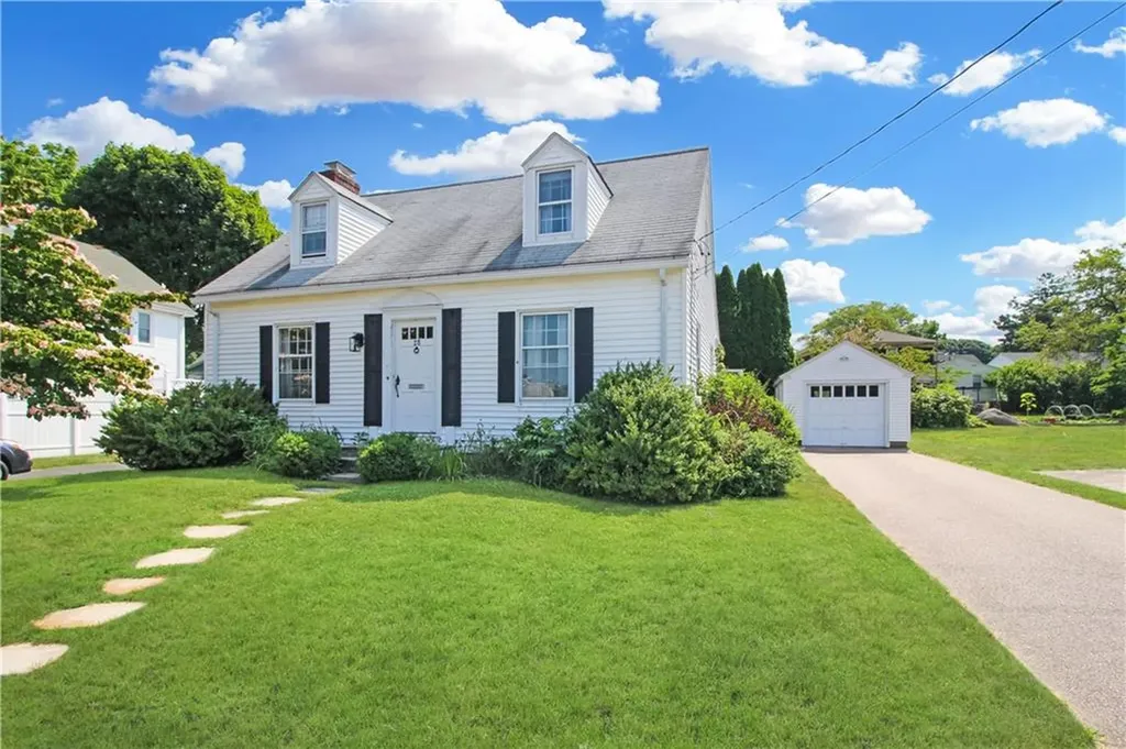 28 George Street Westerly RI 02891