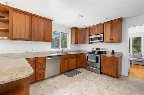 14 Holmested Court Jamestown RI 02835