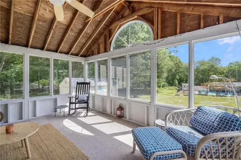 14 Holmested Court Jamestown RI 02835