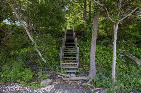 14 Holmested Court Jamestown RI 02835