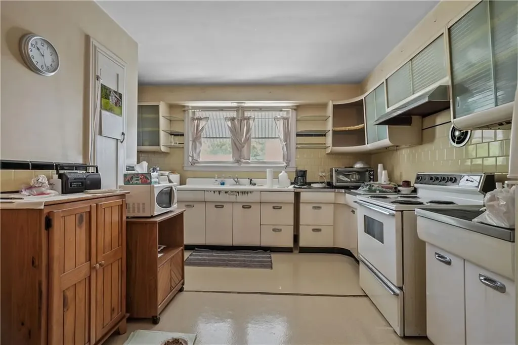 400 Newport Avenue Pawtucket RI 02861