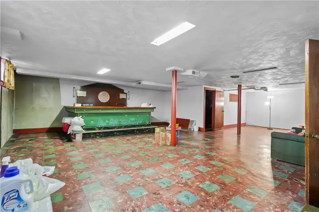 400 Newport Avenue Pawtucket RI 02861