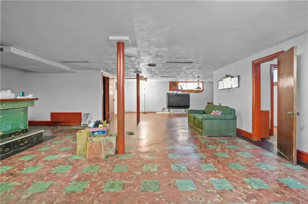 400 Newport Avenue Pawtucket RI 02861