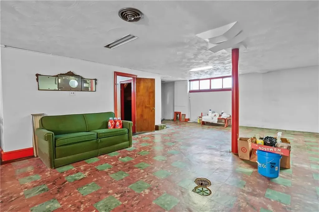 400 Newport Avenue Pawtucket RI 02861