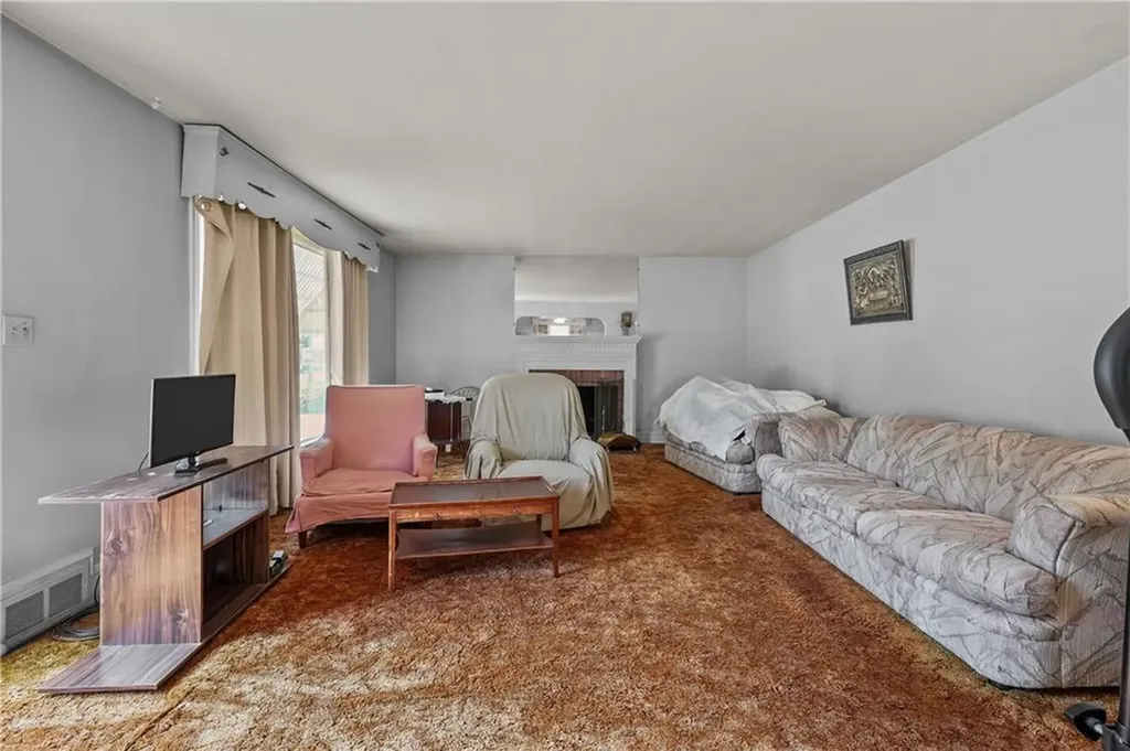 400 Newport Avenue Pawtucket RI 02861