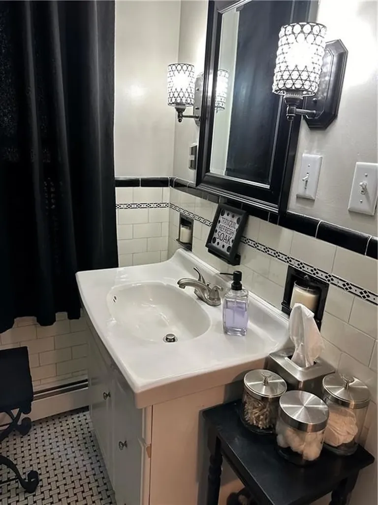149 Alexander Street Cranston RI 02910