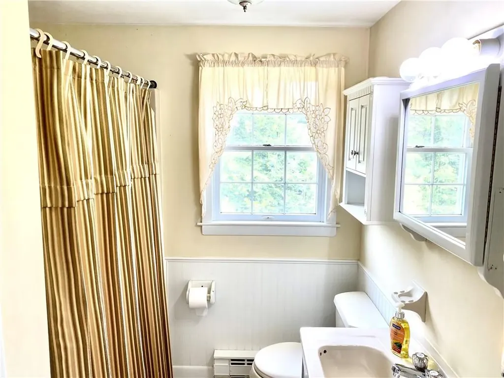 2 Sundale Way Charlestown RI 02813