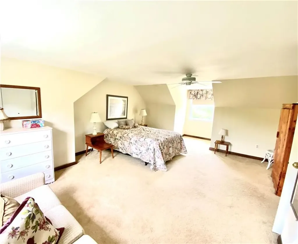 2 Sundale Way Charlestown RI 02813