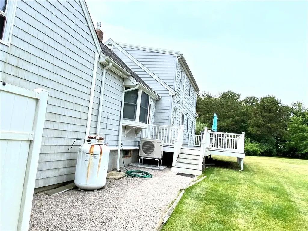 2 Sundale Way Charlestown RI 02813