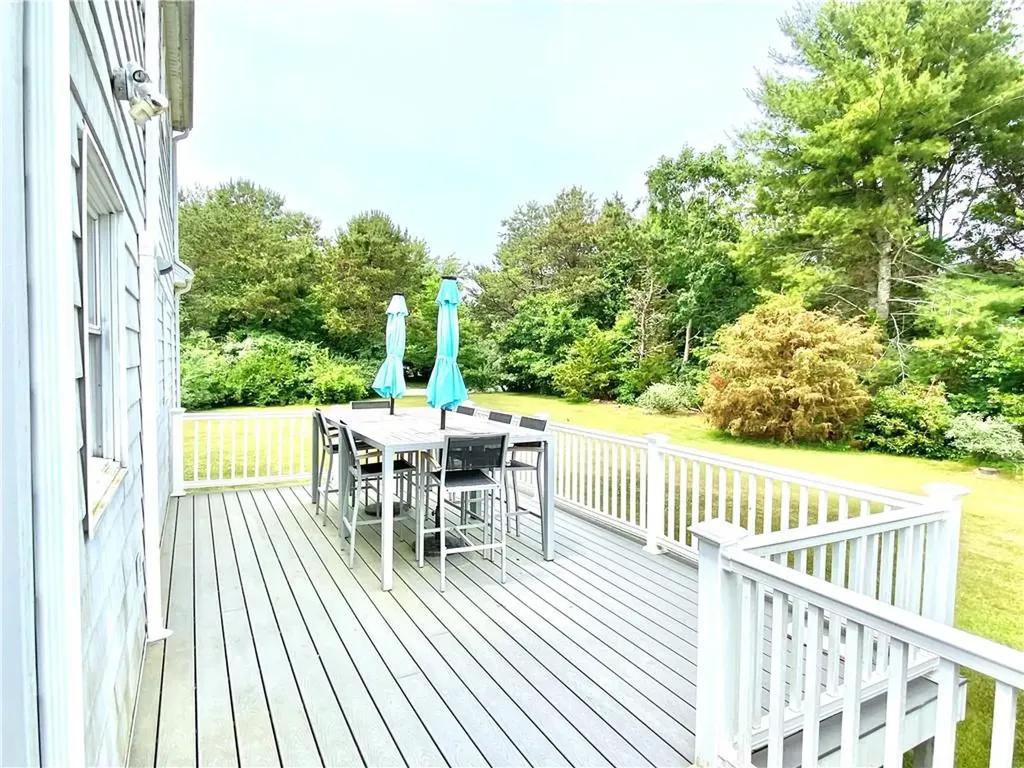 2 Sundale Way Charlestown RI 02813