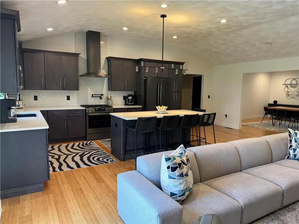 48 Abatecola Way Johnston RI 02919