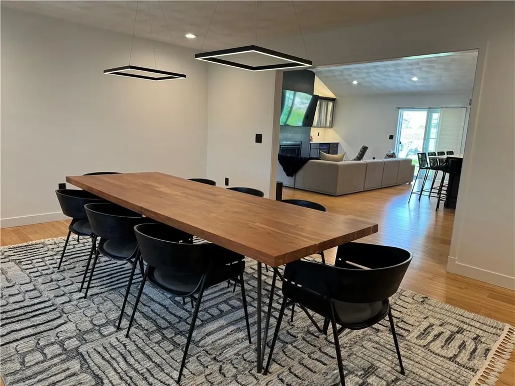48 Abatecola Way Johnston RI 02919