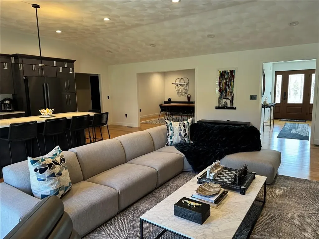 48 Abatecola Way Johnston RI 02919
