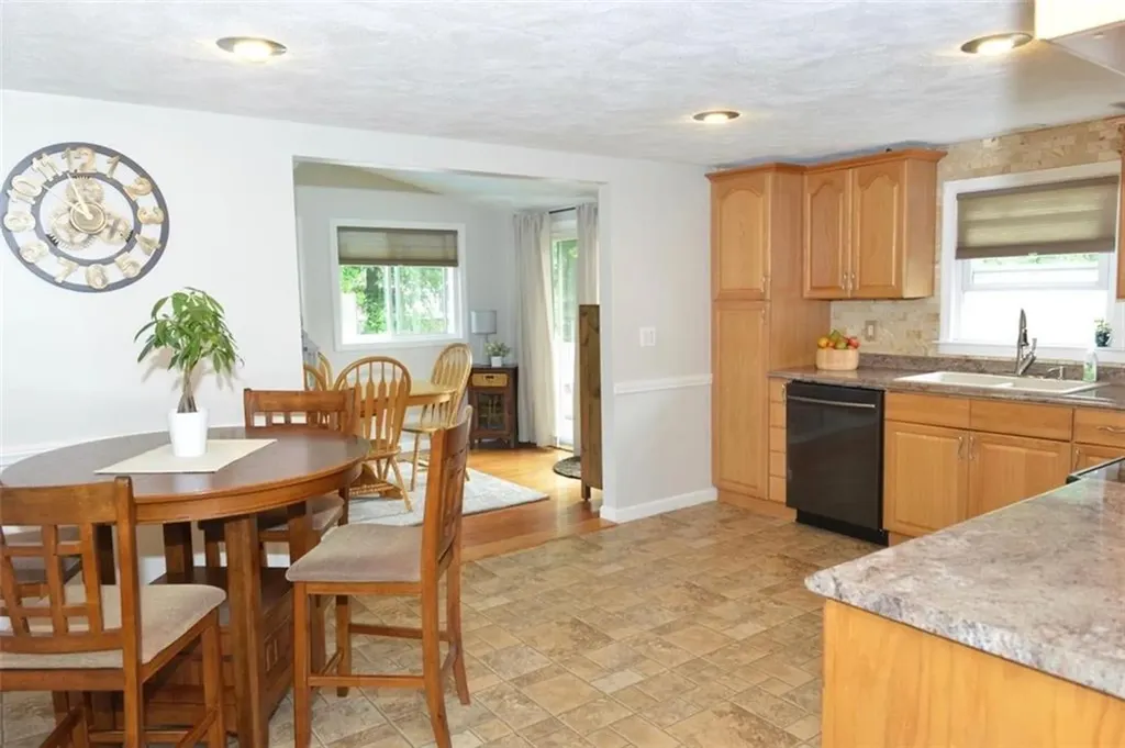 110 Deerfield Drive West Warwick RI 02893