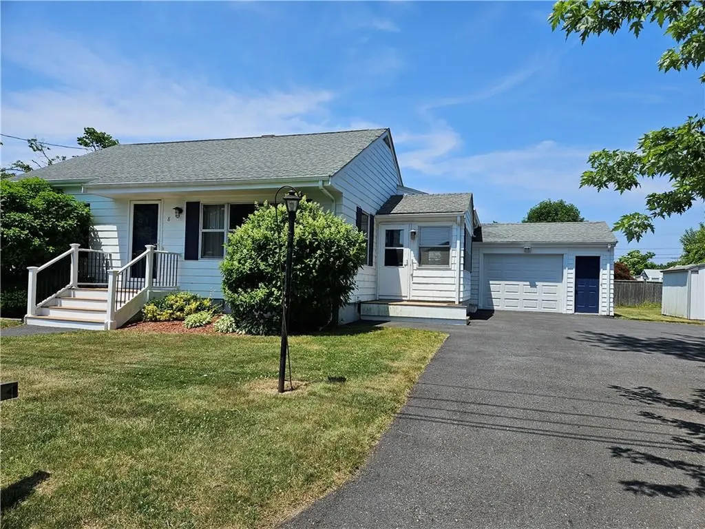 8 Gladding Street Bristol RI 02809