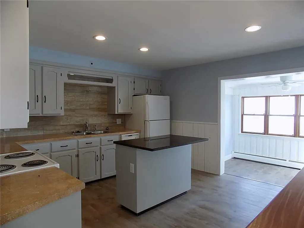 8 Gladding Street Bristol RI 02809