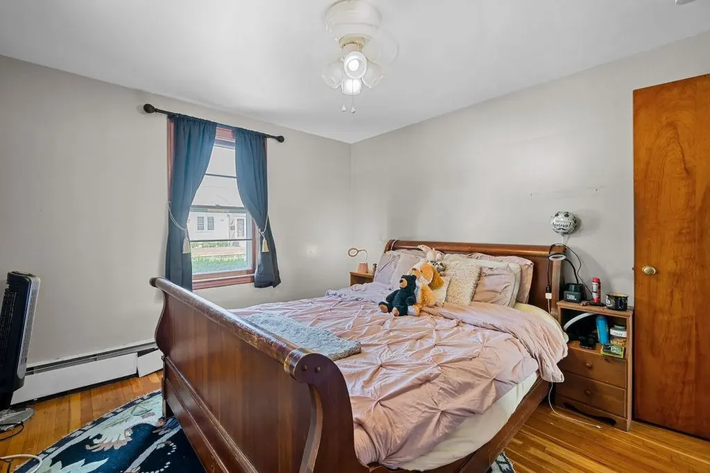 29 Peerless Street Cranston RI 02910