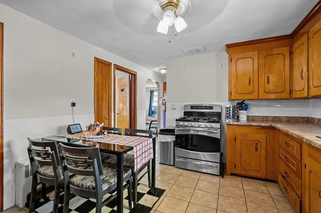 29 Peerless Street Cranston RI 02910