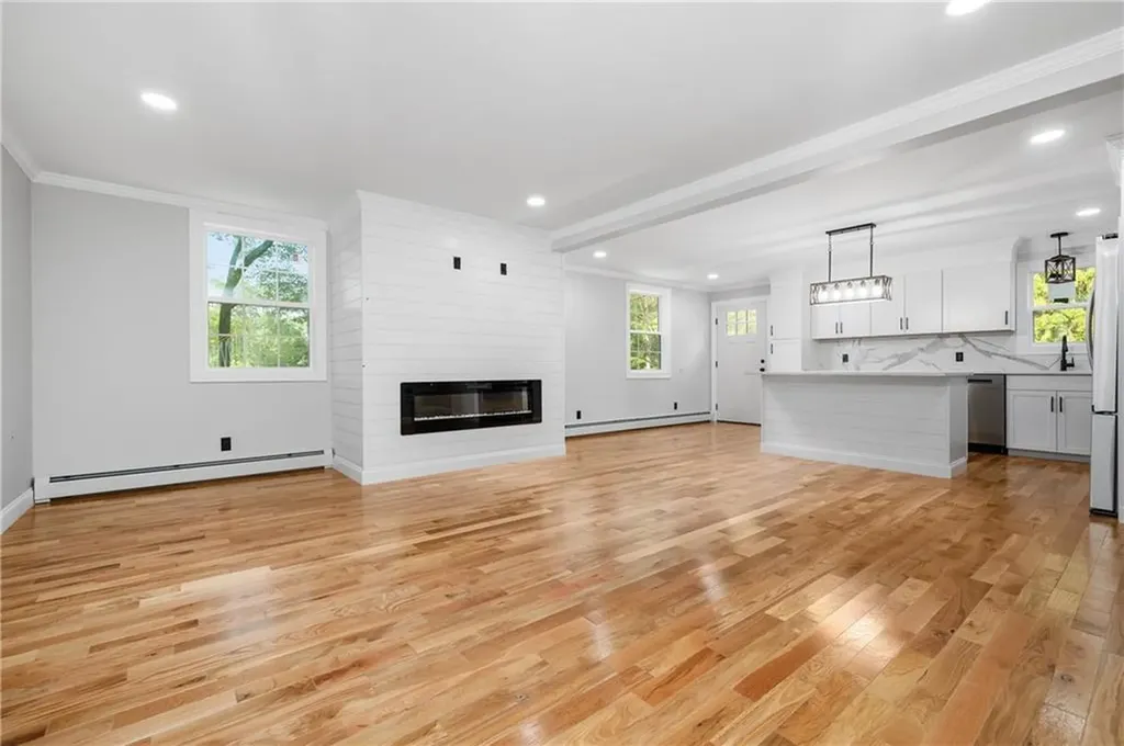 5 Shippee Schoolhouse Road Foster RI 02825