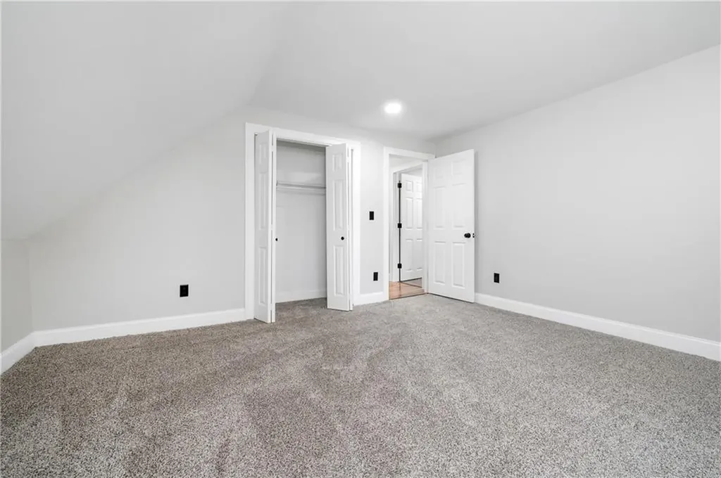 5 Shippee Schoolhouse Road Foster RI 02825