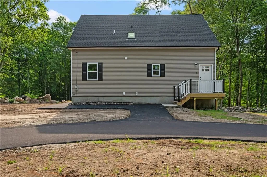 5 Shippee Schoolhouse Road Foster RI 02825