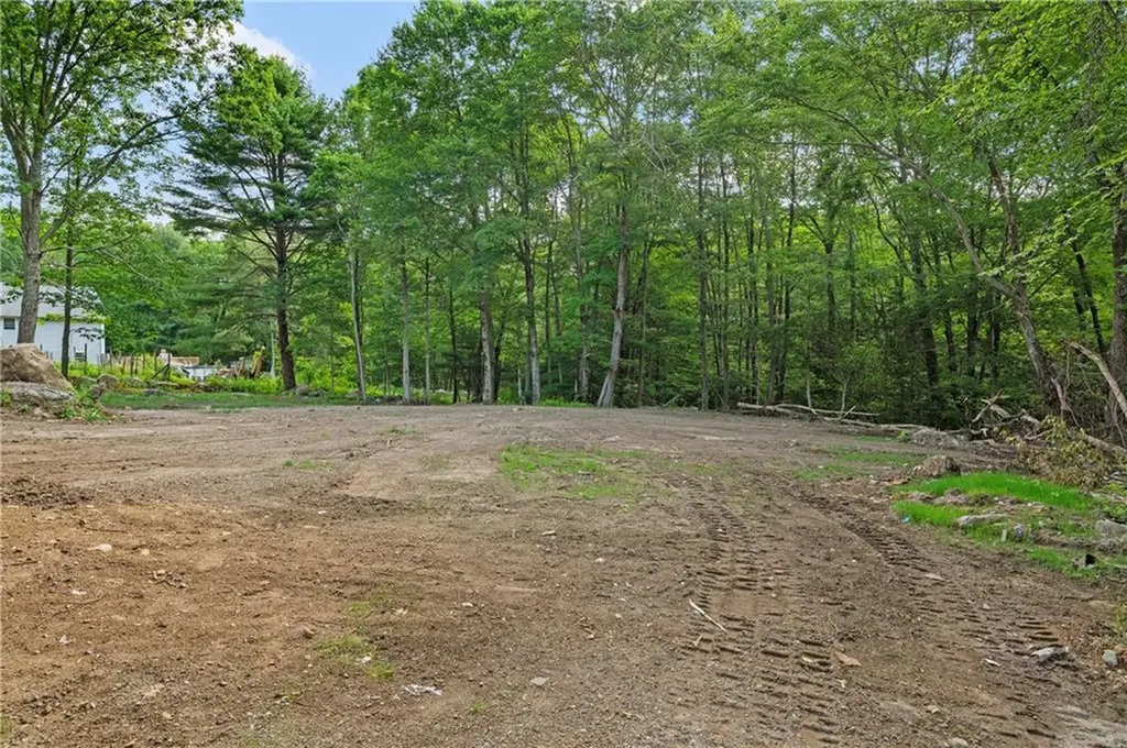 5 Shippee Schoolhouse Road Foster RI 02825