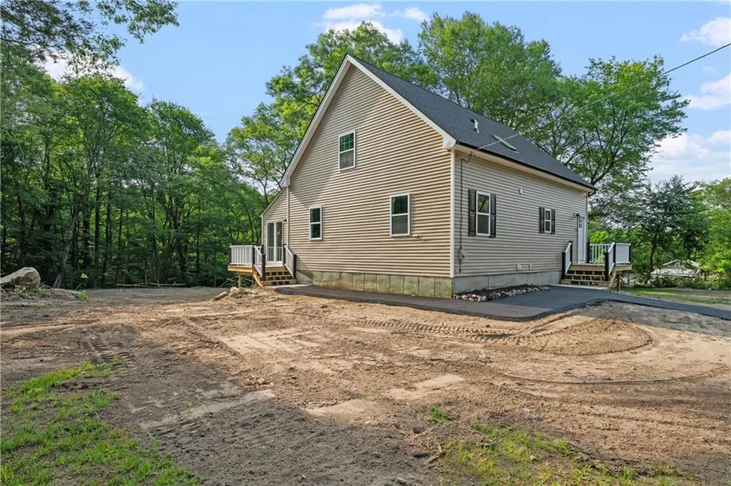 5 Shippee Schoolhouse Road Foster RI 02825
