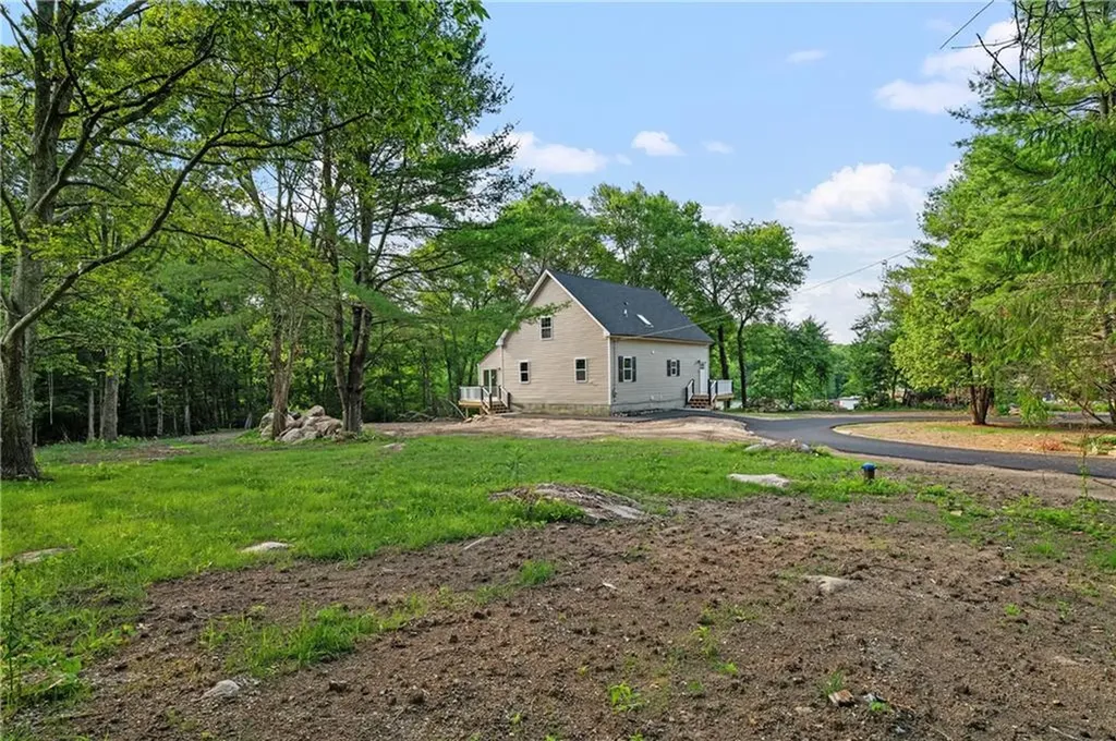 5 Shippee Schoolhouse Road Foster RI 02825