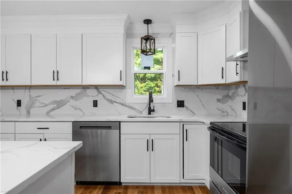 5 Shippee Schoolhouse Road Foster RI 02825