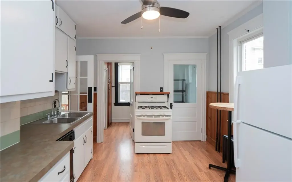 3 Bush Street Newport RI 02840