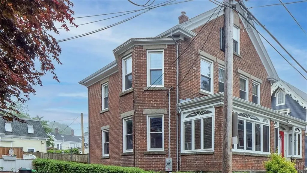 3 Bush Street Newport RI 02840