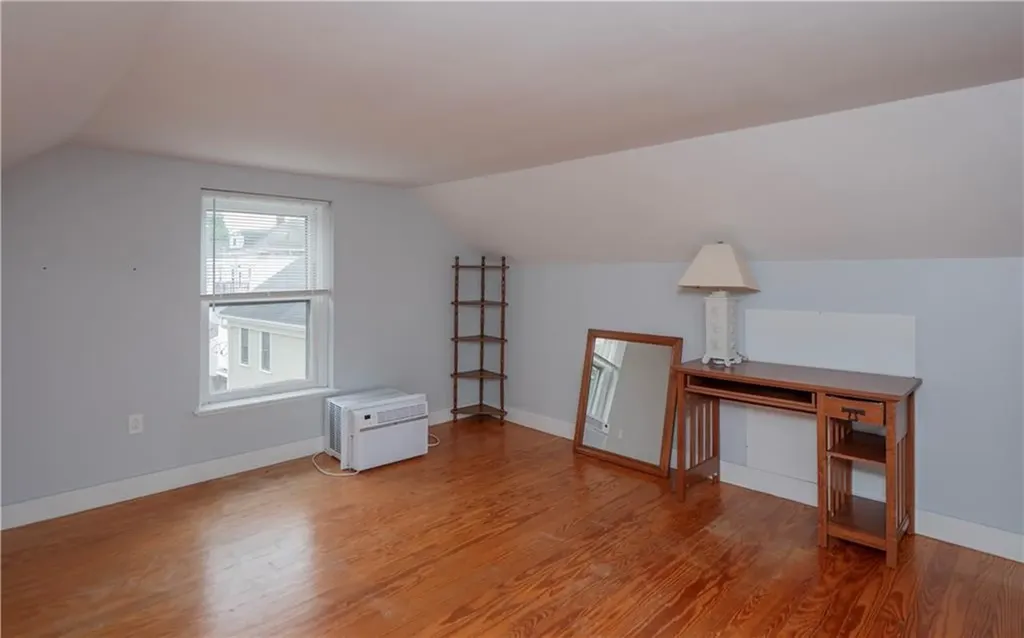 3 Bush Street Newport RI 02840