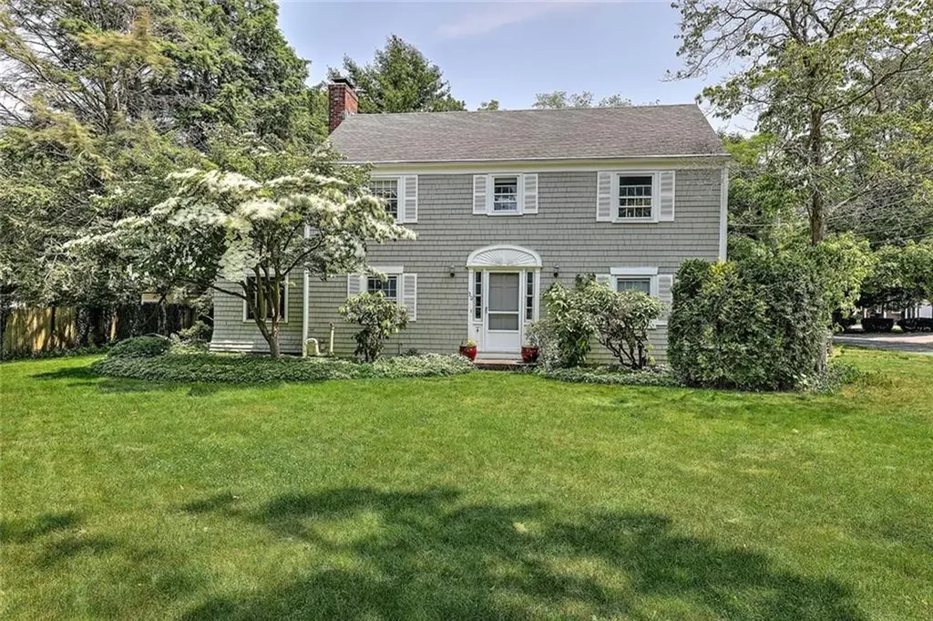 30 Anchorage Way Barrington RI 02806