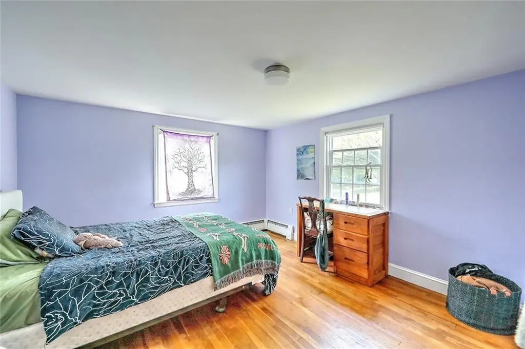 30 Anchorage Way Barrington RI 02806