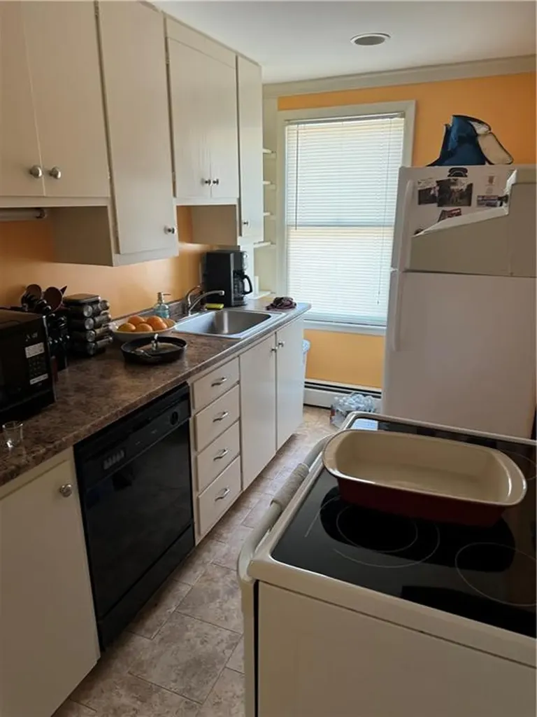 605 607 Armistice Boulevard Pawtucket RI 02861