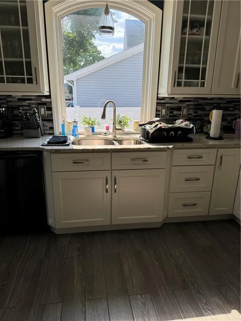 605 607 Armistice Boulevard Pawtucket RI 02861