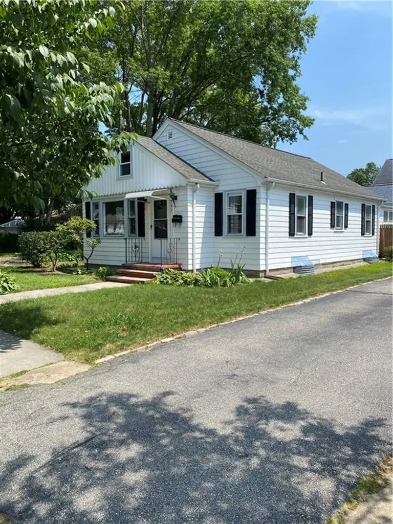 46 Farm Street Providence RI 02908