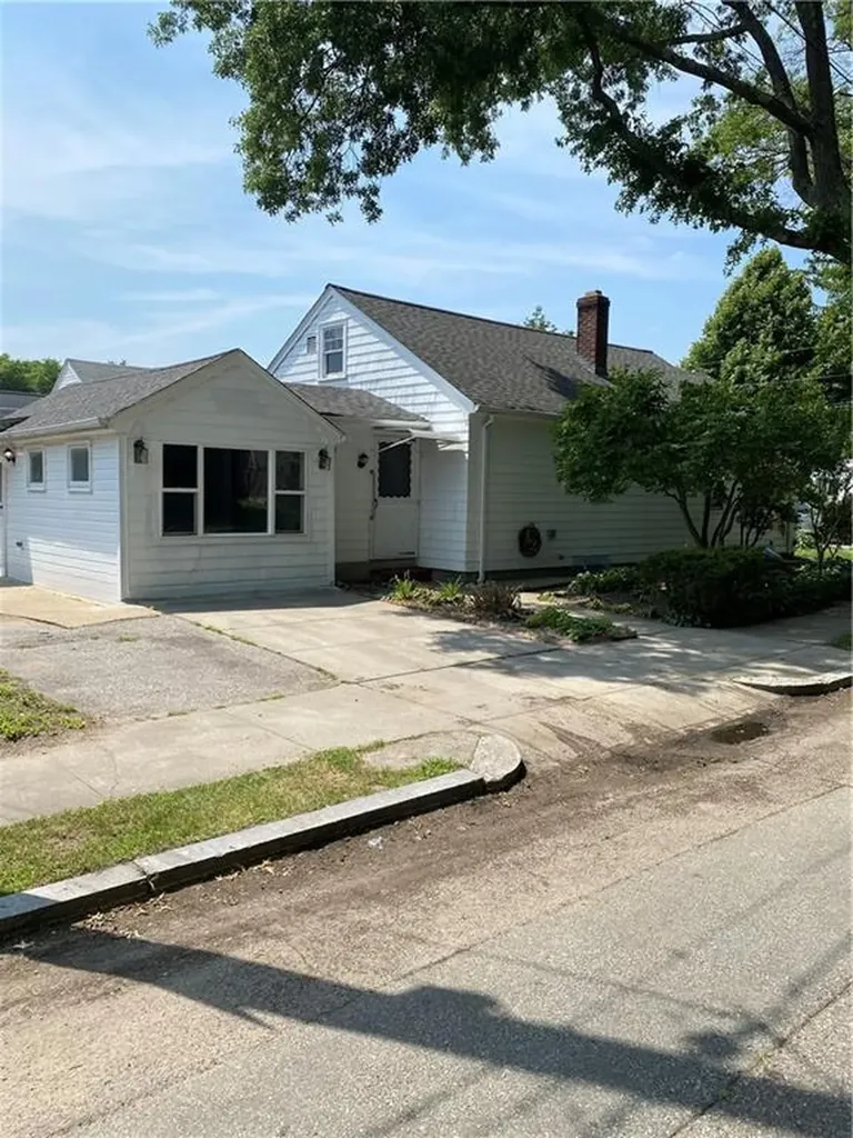 46 Farm Street Providence RI 02908