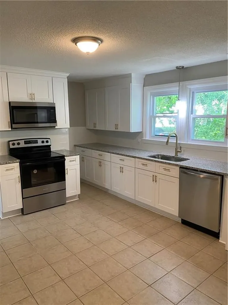 46 Farm Street Providence RI 02908
