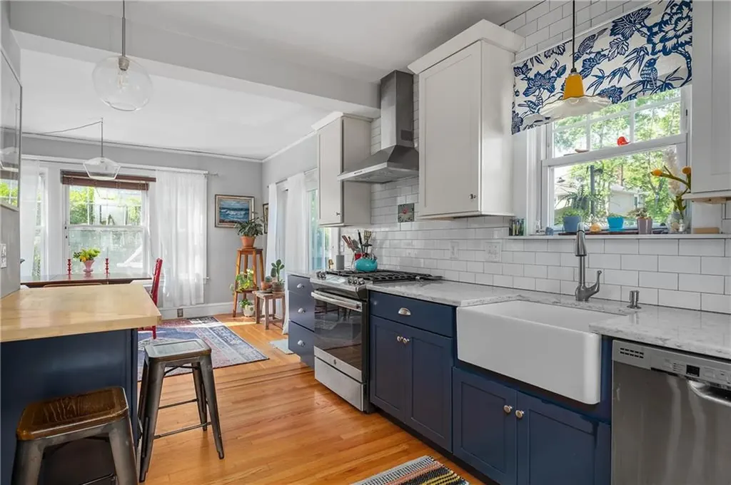 152 Modena Avenue Providence RI 02908