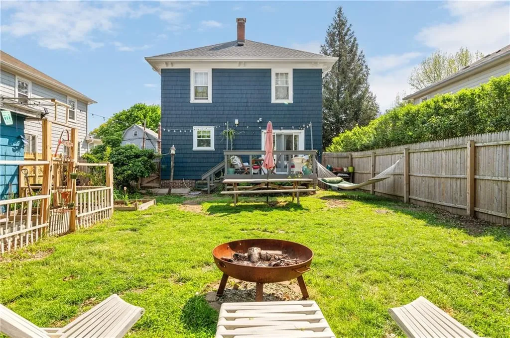 152 Modena Avenue Providence RI 02908