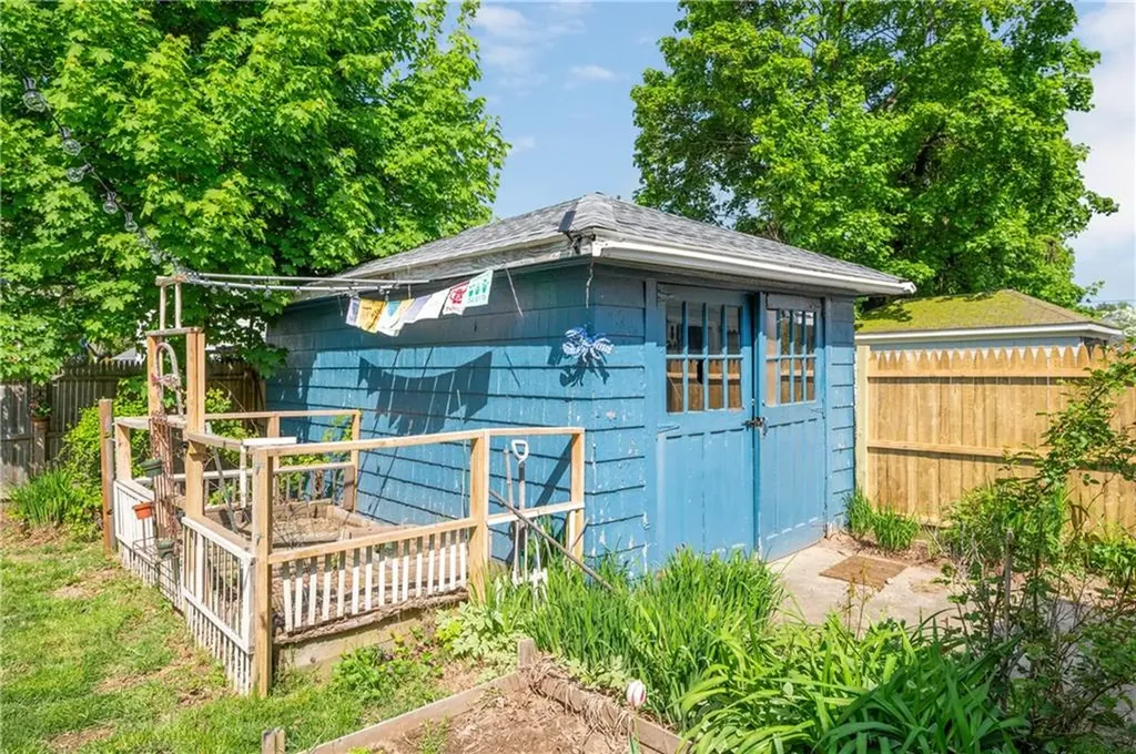 152 Modena Avenue Providence RI 02908