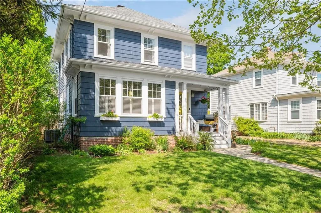 152 Modena Avenue Providence RI 02908
