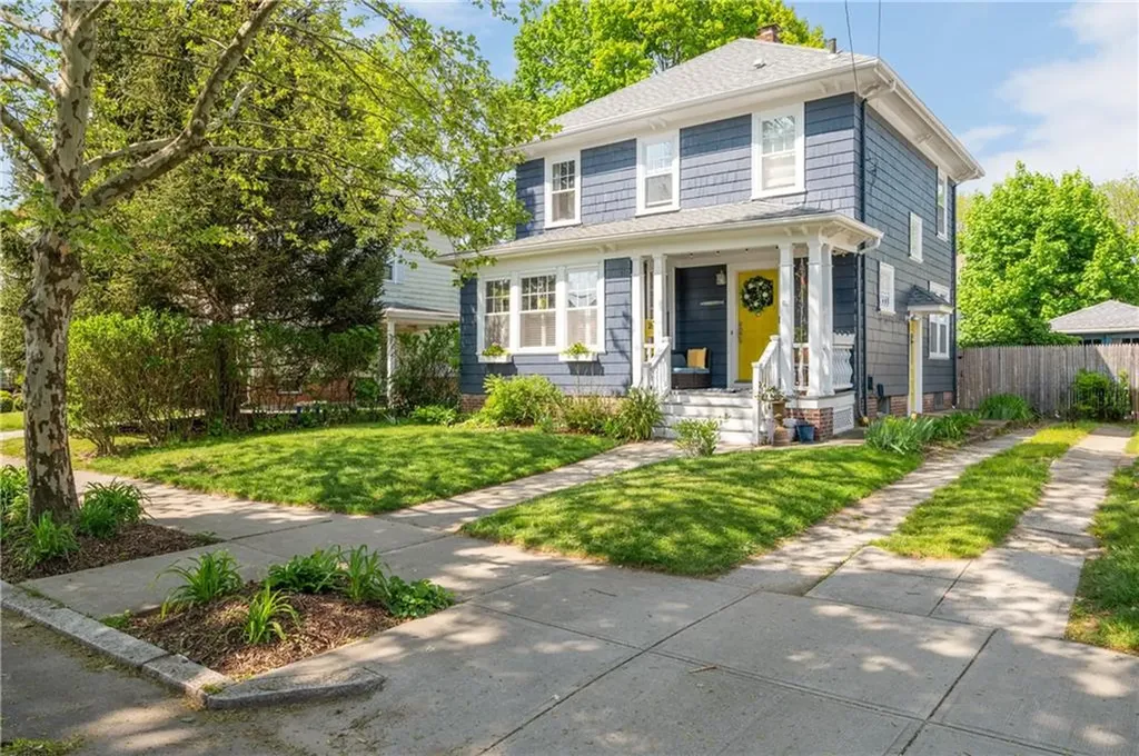 152 Modena Avenue Providence RI 02908