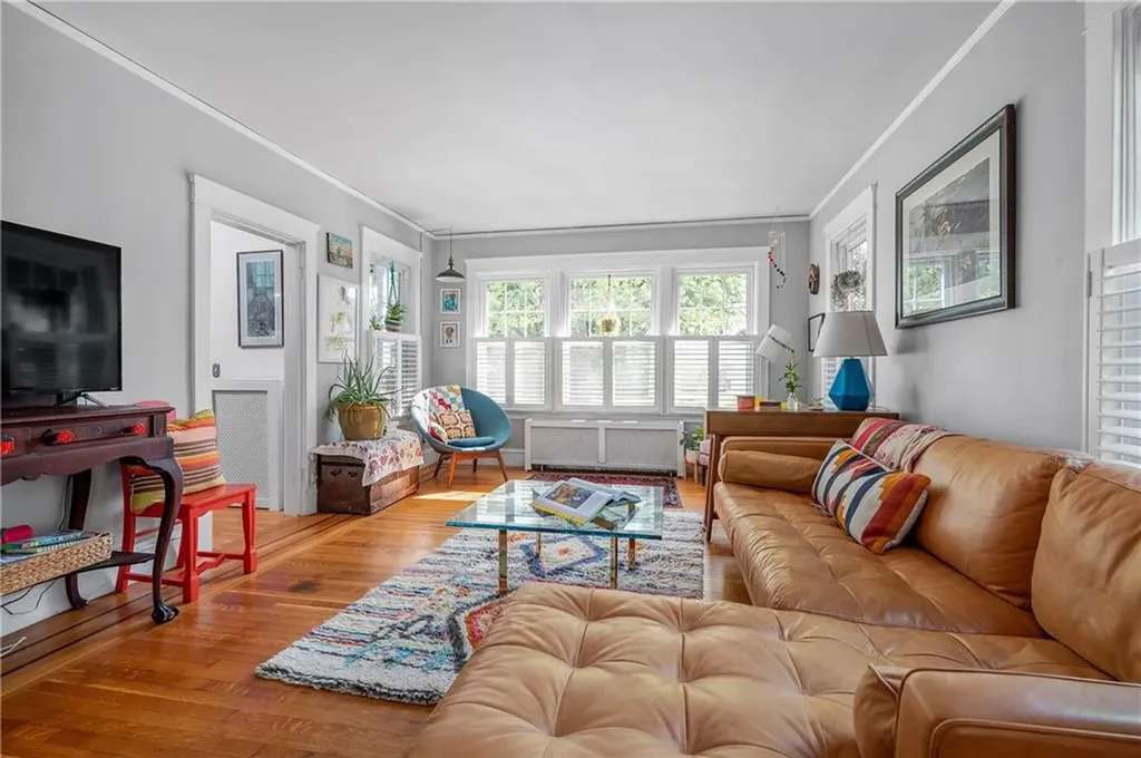 152 Modena Avenue Providence RI 02908