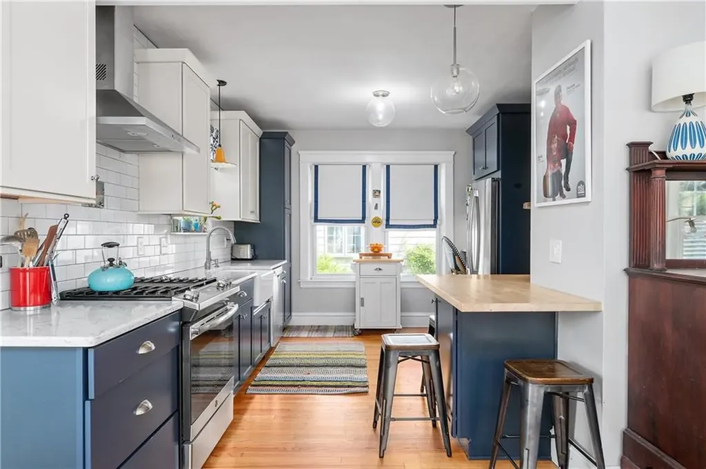 152 Modena Avenue Providence RI 02908